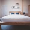stylish and spacious two bed in aberdeens west end