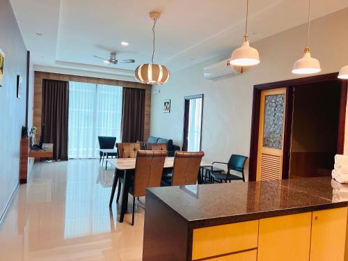 imperial grand suite apartment kuching