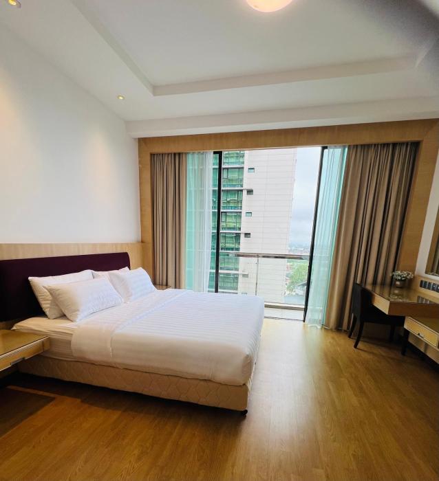 imperial grand suite apartment kuching