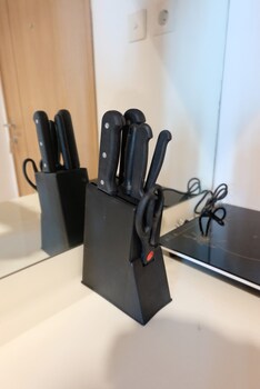 simply and homey studio apartment at tree park city