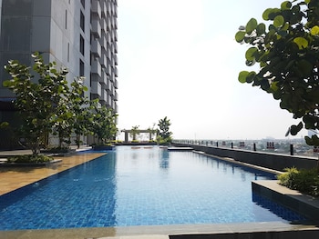 simply and homey studio apartment at tree park city