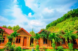 phong nha hillside view bungalow