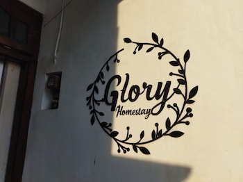 glory homestay