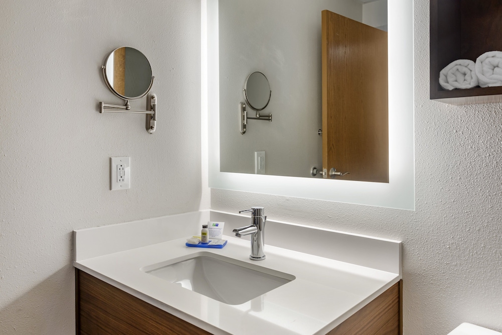 holiday inn express branson green mountain drive by ihg