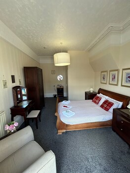 the lyndhurst guest house