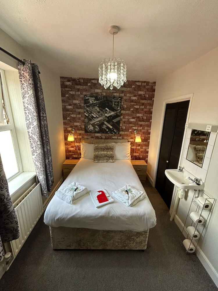 the lyndhurst guest house