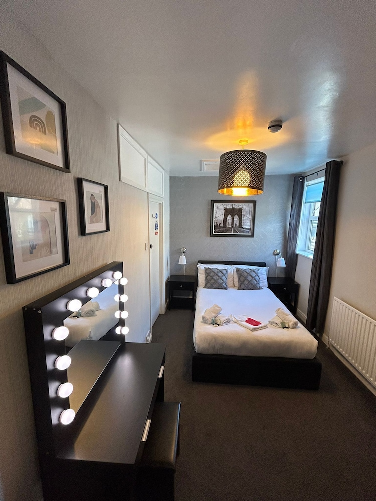 the lyndhurst guest house