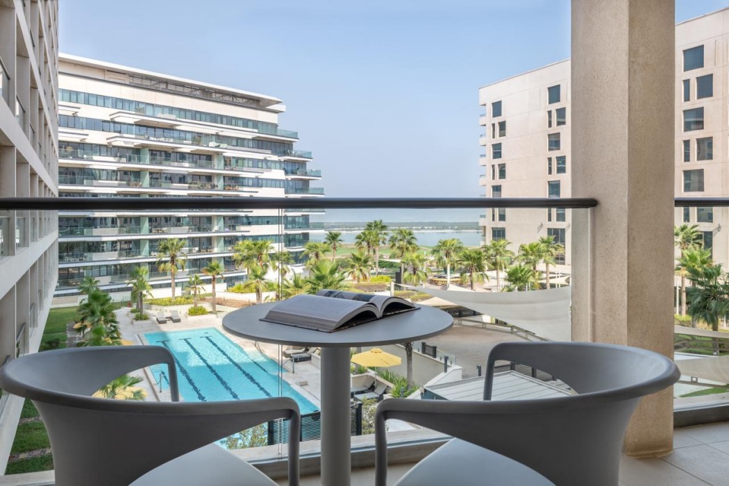 staybridge suites abu dhabi yas island by ihg