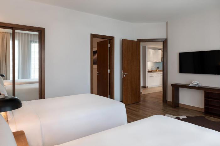 staybridge suites abu dhabi yas island by ihg