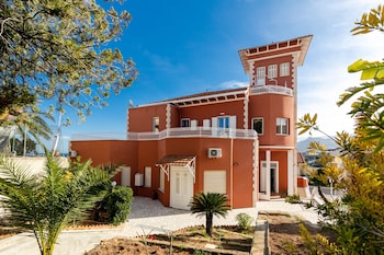 villa edera rental rooms