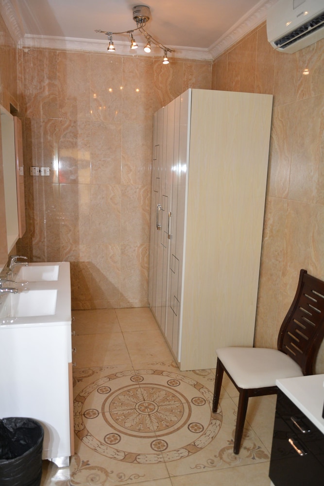 aishar residence