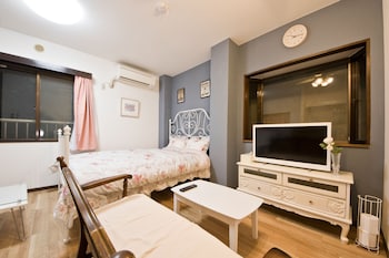 mini hotel shinjuku front 101