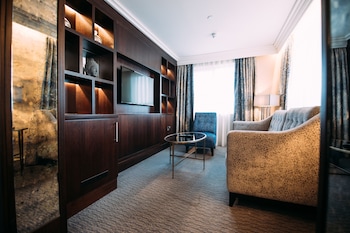 crowne plaza belfast by ihg