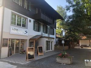hotel krone budget