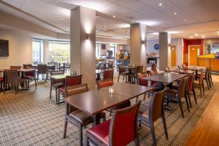 holiday inn express droitwich spa an ihg hotel