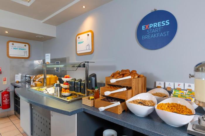holiday inn express droitwich spa an ihg hotel