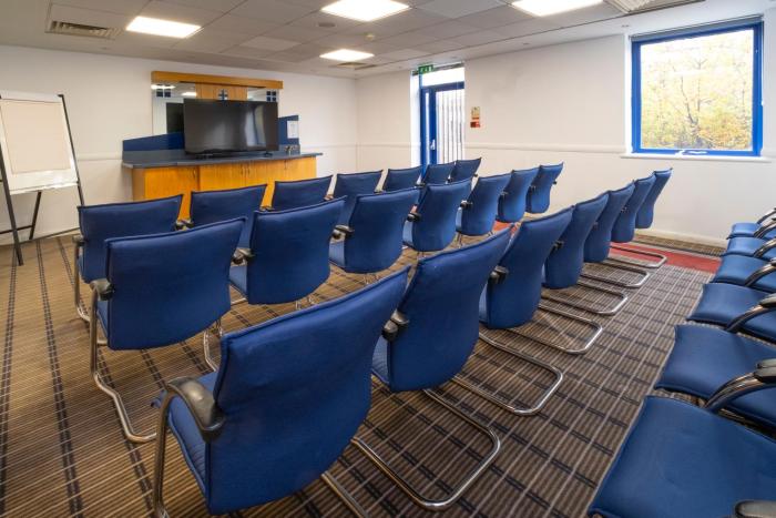 holiday inn express droitwich spa an ihg hotel