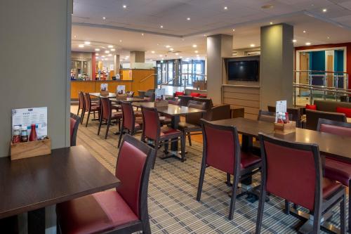 holiday inn express droitwich spa an ihg hotel