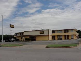 oyo hotel wichita falls downtown