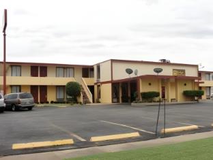 oyo hotel wichita falls downtown