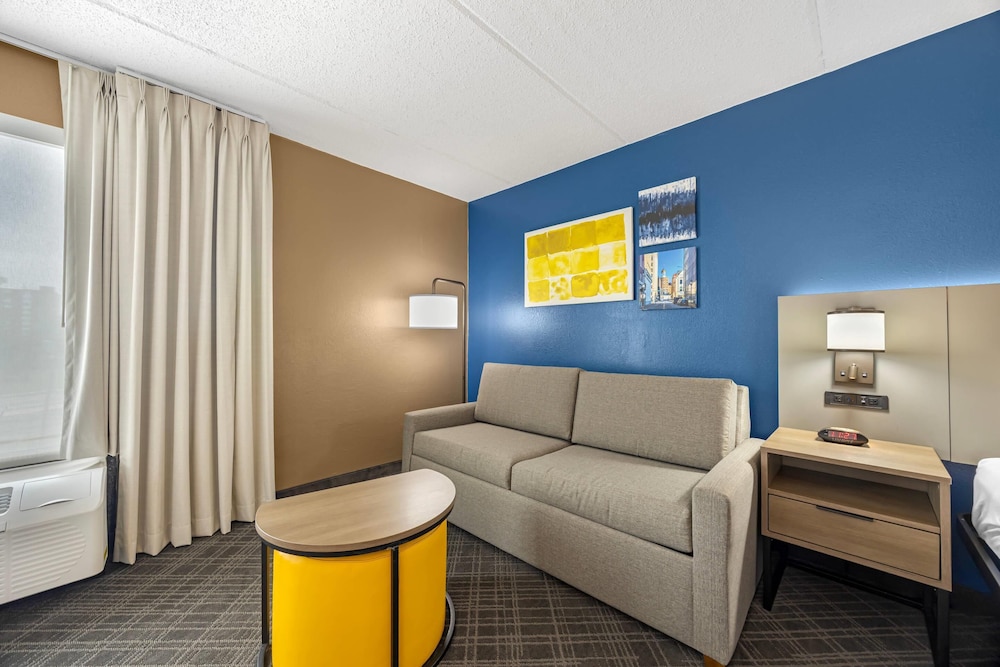 comfort inn downtown