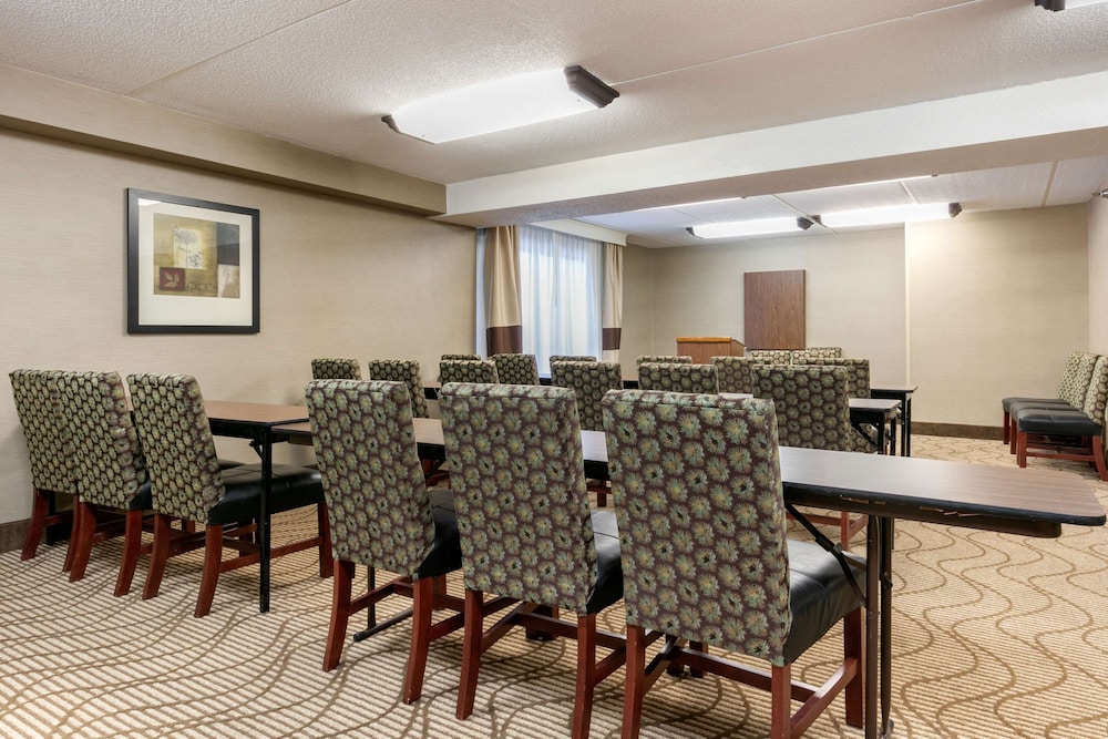 comfort inn downtown