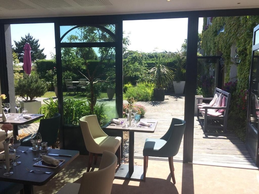 hotel the originals restaurant les ormes