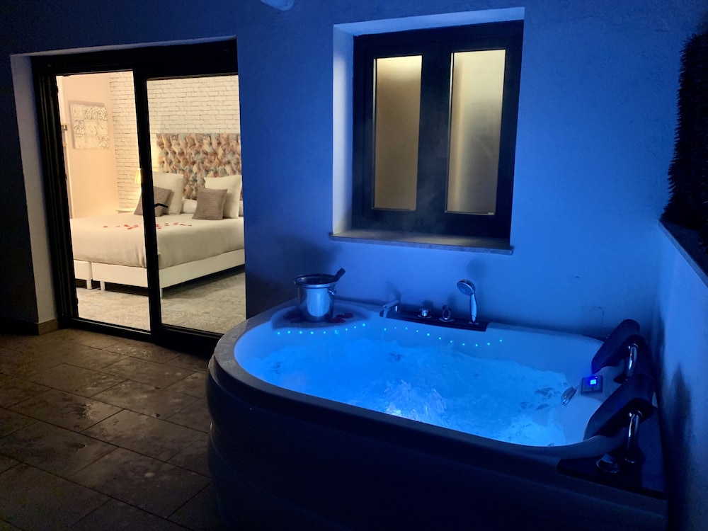 hotel and boutique spa adealba