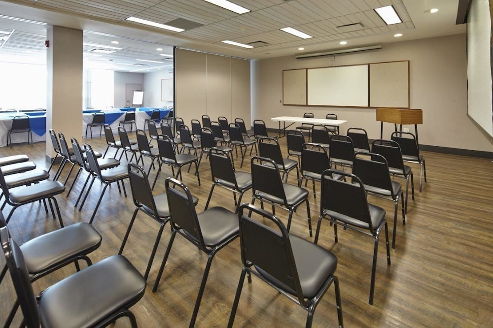 residence and conference centre hamilton