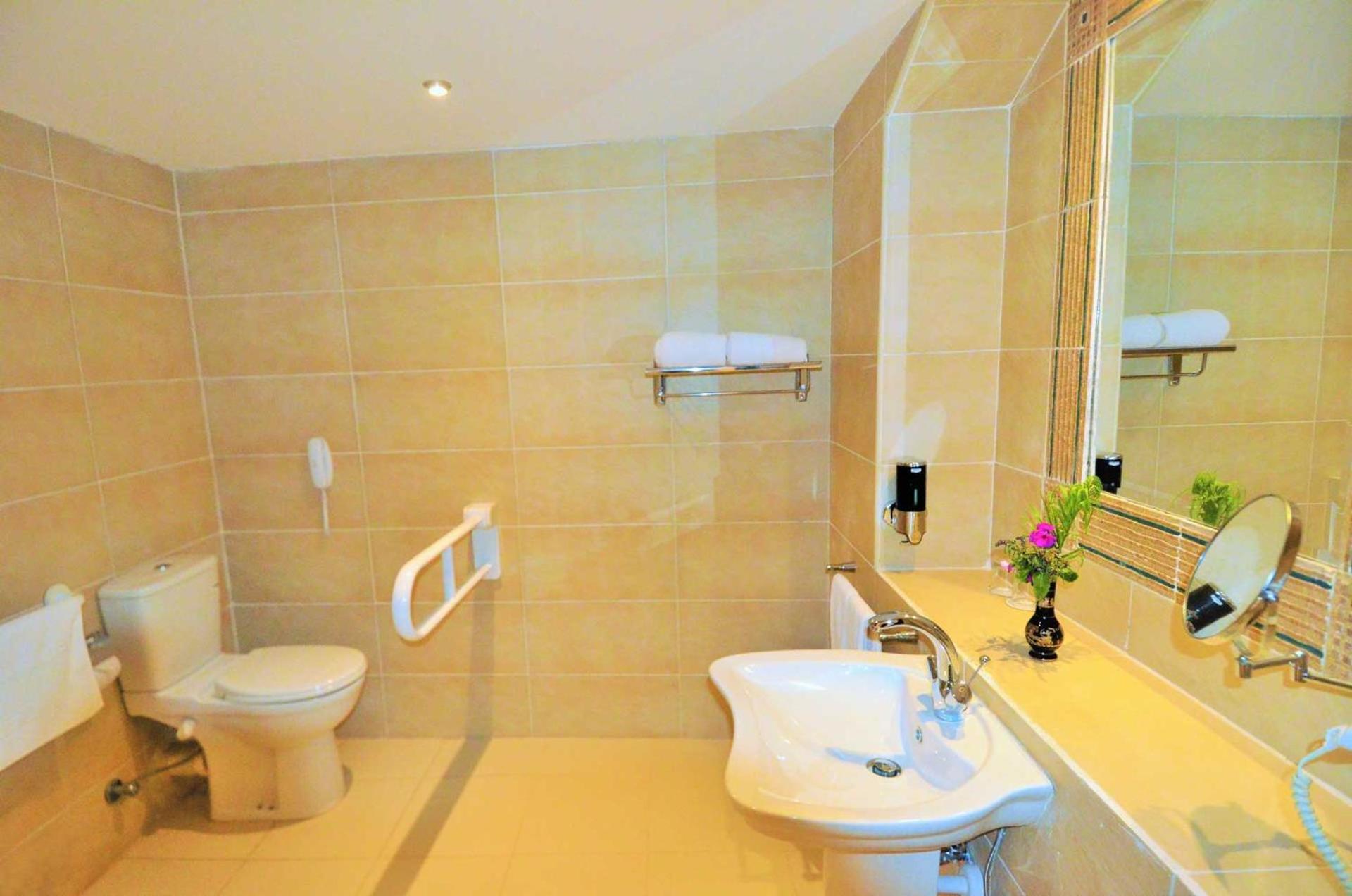 rohanou beach resort