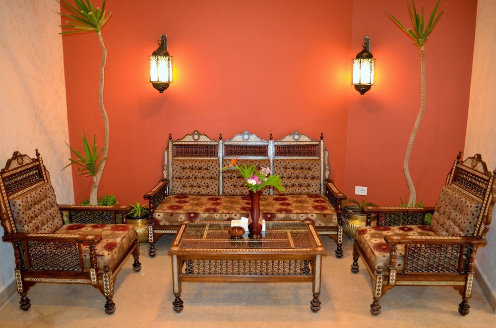 rohanou beach resort