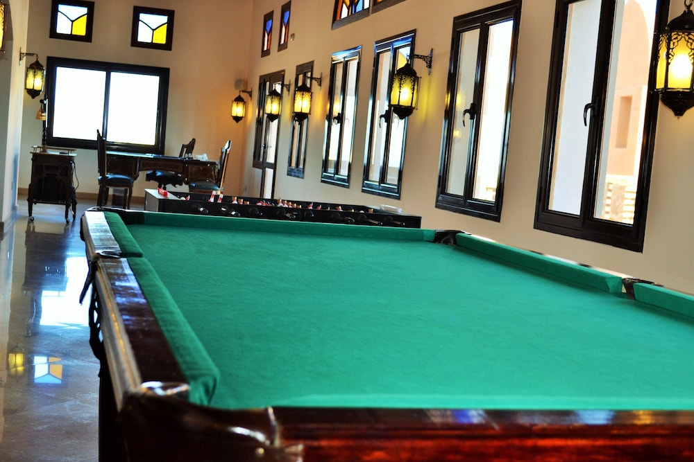 rohanou beach resort