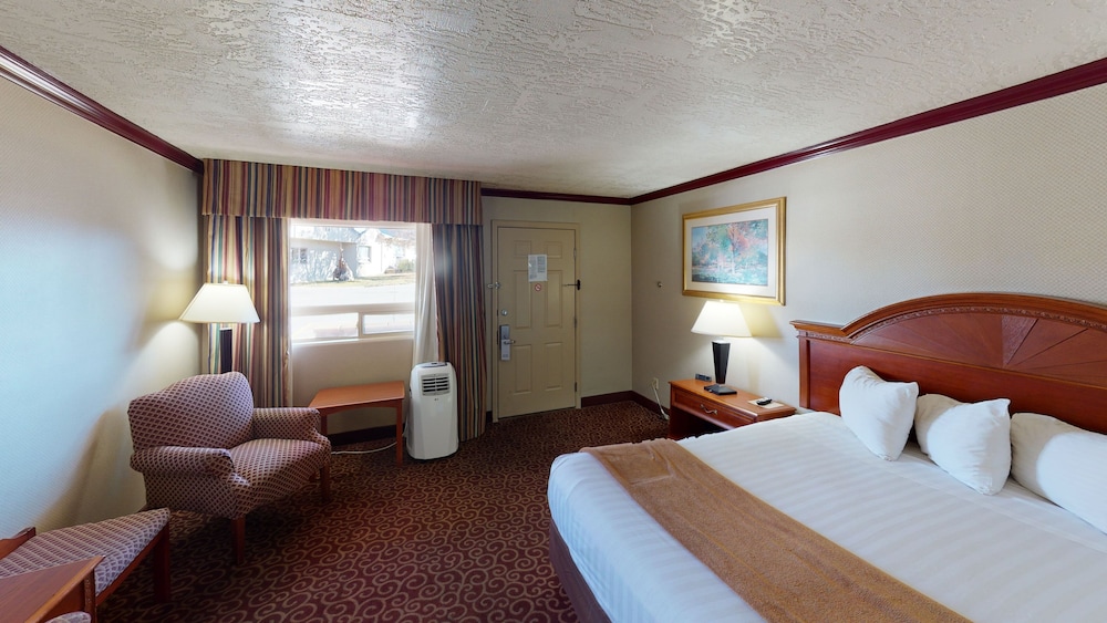 red arrow inn and suites