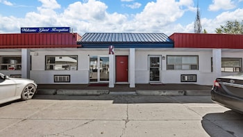 red arrow inn and suites