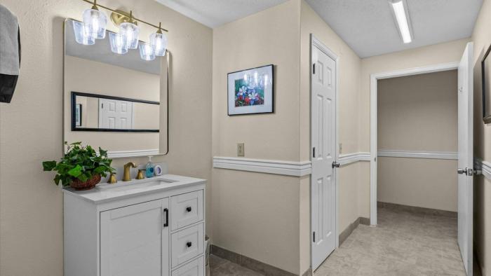 red arrow inn and suites