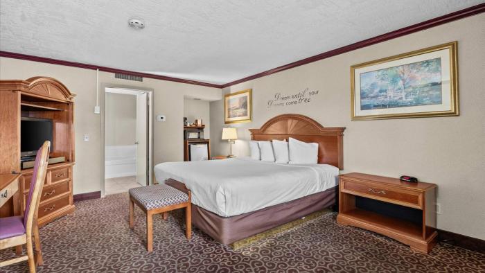 red arrow inn and suites