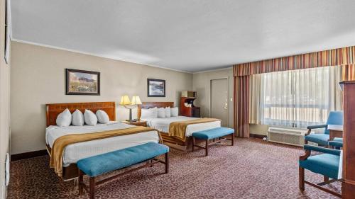 red arrow inn and suites