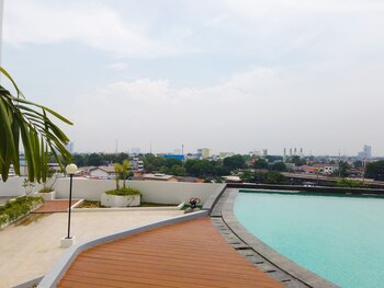 Comfy Studio Room At Patraland Urbano Apartment,,0 star