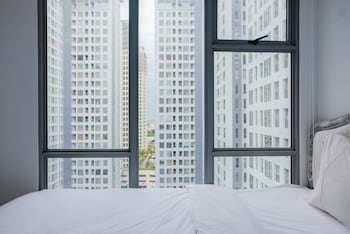 spacious 3br apartment at m town residence