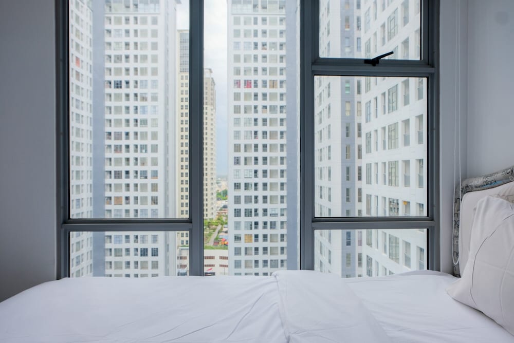 spacious 3br apartment at m town residence