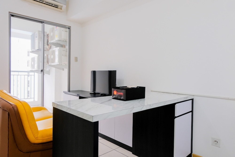 spacious 3br apartment at m town residence