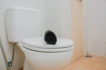 comfortable 2br apartment at taman melati margonda