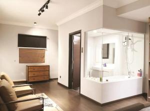 baby and kids friendly jb ciq romantic duplex