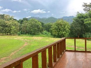 the creek garden resort huainamrin resort