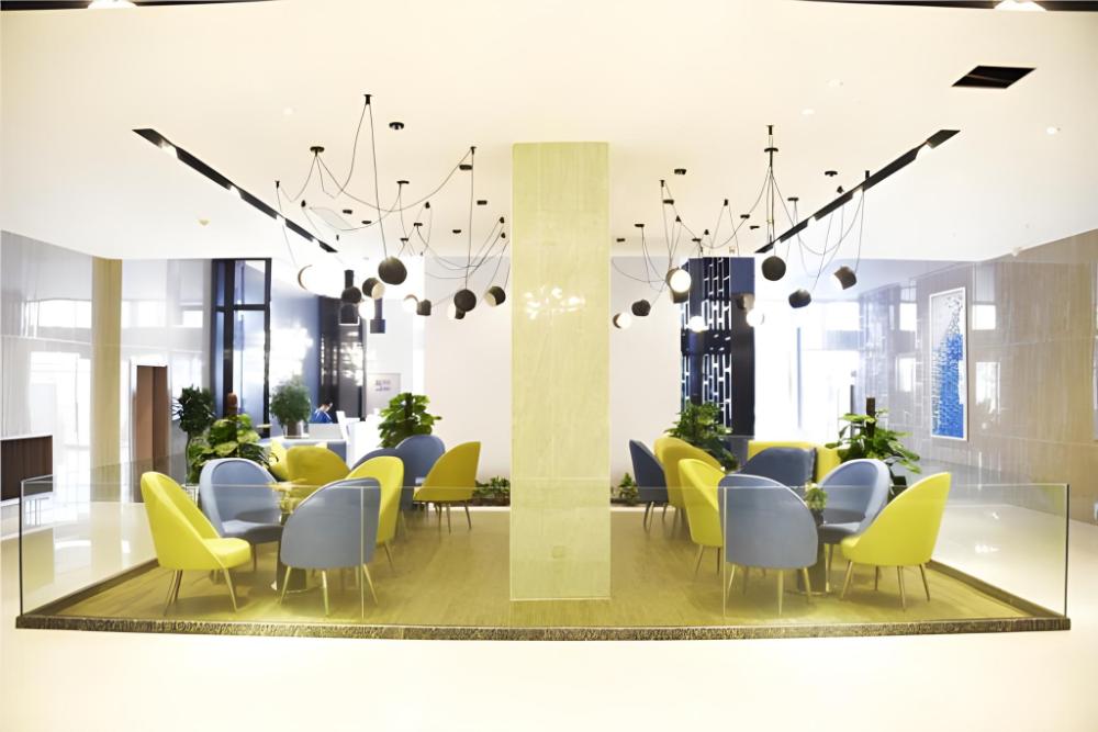 echarm hotel beihai railway station