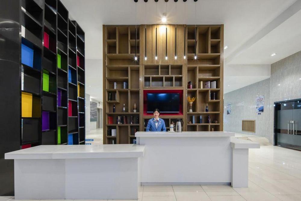 echarm hotel beihai railway station