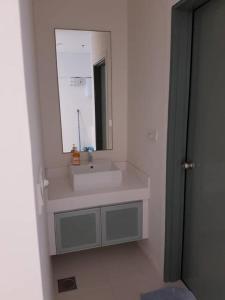 summer suites studios