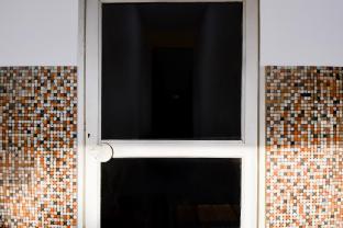 spot on 40914 metro club and guest house