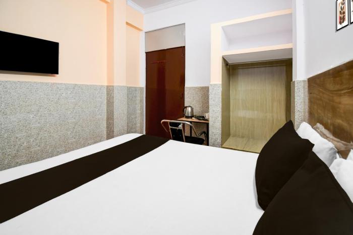 spot on 40914 metro club and guest house