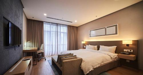 188 suites by namastay